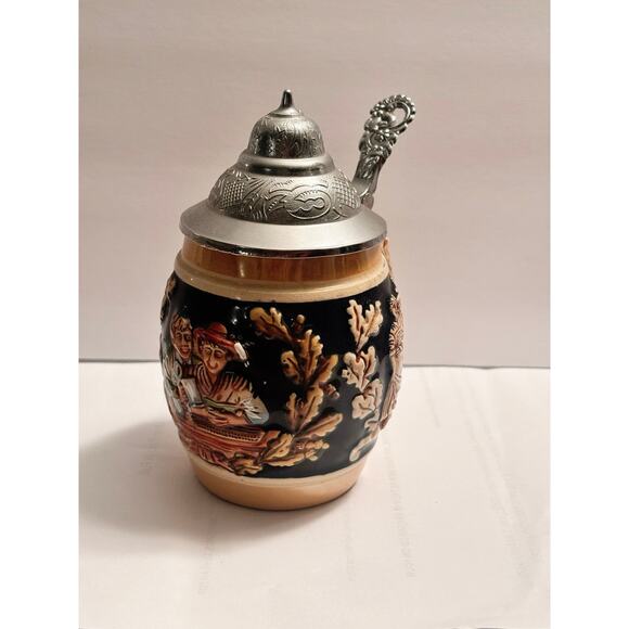 'Berchtesgaden' German Stein with 2" Lid. Hand Painted in Western Germany 5 inch - Picture 2 of 12